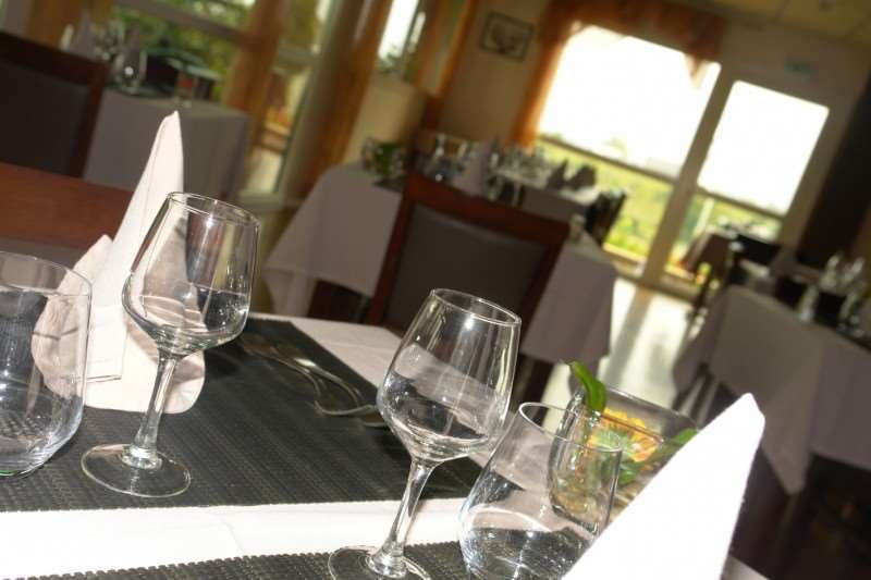 Brit Hotel Les Evens Saint-Saturnin  Ristorante foto