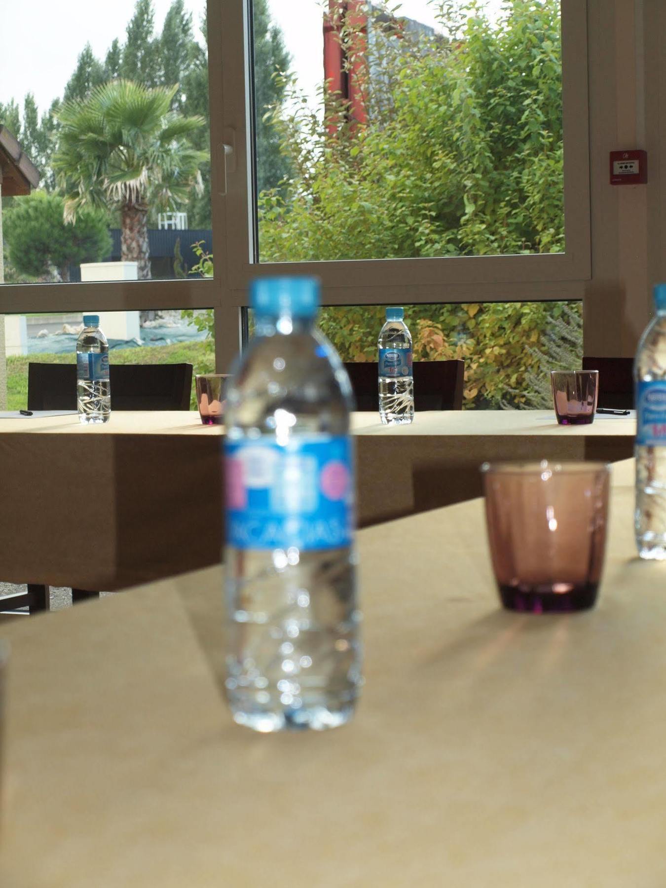 Brit Hotel Les Evens Saint-Saturnin  Esterno foto